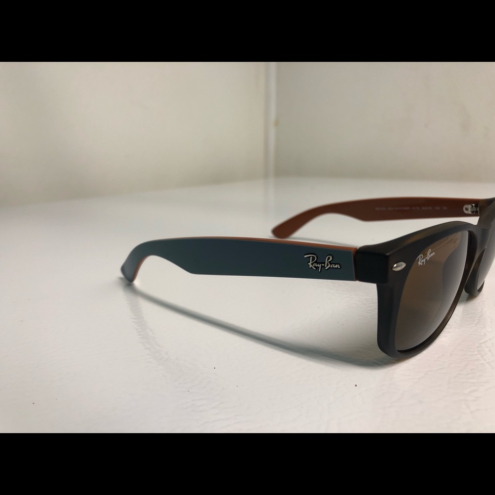Ray-bans - Picture 2 of 3